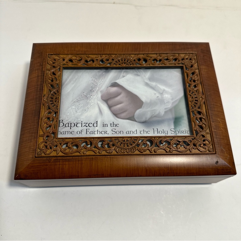 Cottage Garden Wooden Music Box Plays Amazing Grace